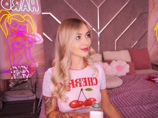 CandyGraces live webcam show