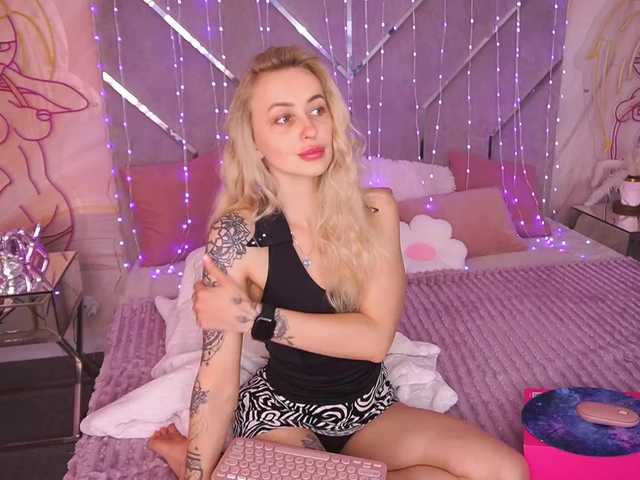CandyGraces live cam on BongaCams