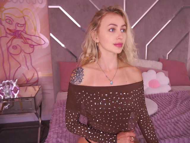 CandyGraces webcam
