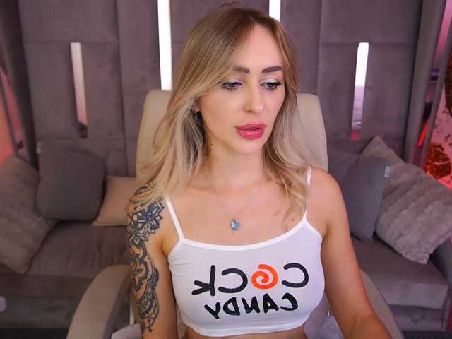 CandyGraces live cam on BongaCams