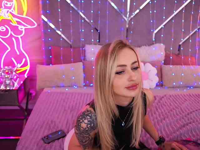 CandyGraces webcam