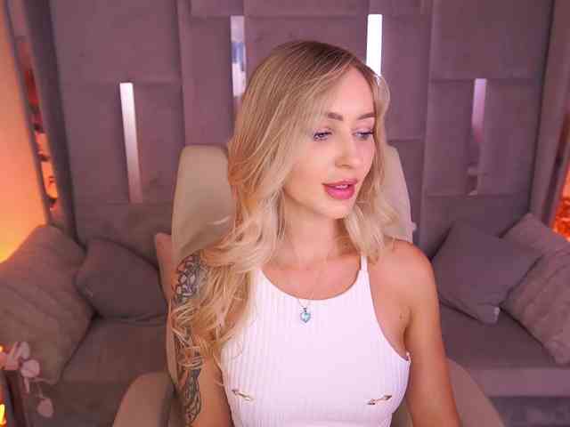 CandyGraces webcam