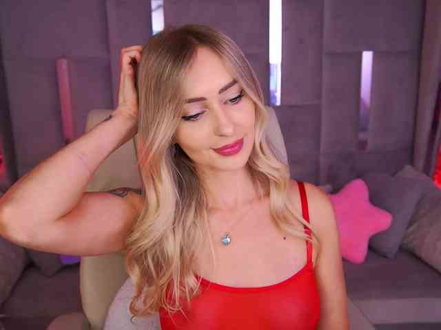 CandyGraces webcam