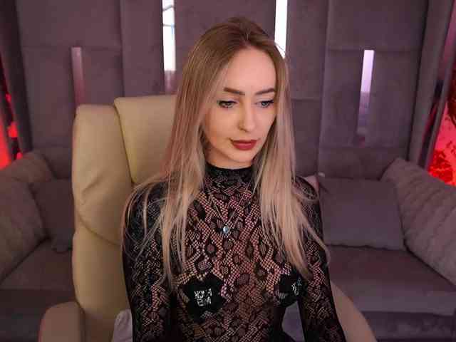 CandyGraces webcam
