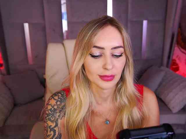 CandyGraces webcam