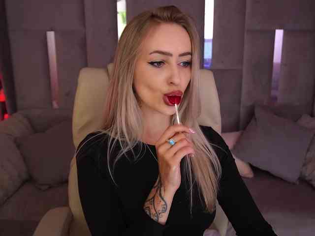 CandyGraces webcam