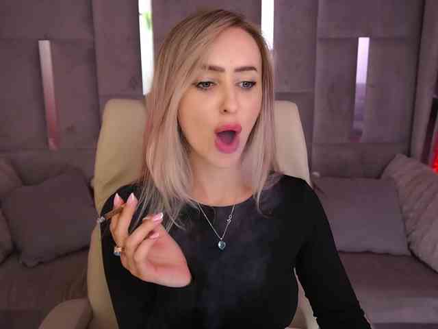 CandyGraces webcam