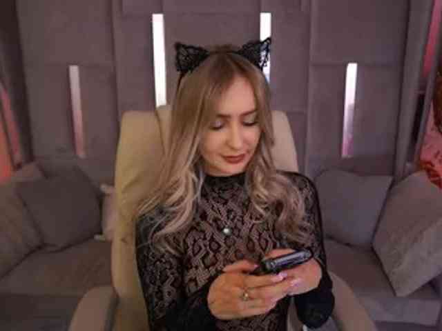 CandyGraces webcam