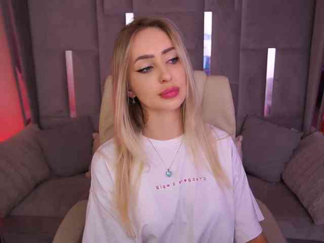 CandyGraces webcam