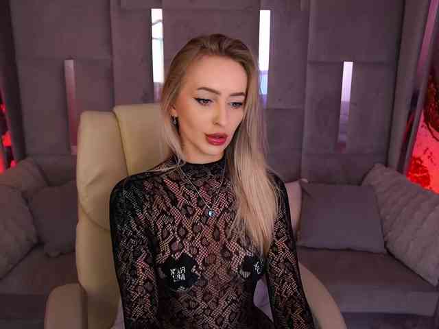 CandyGraces webcam