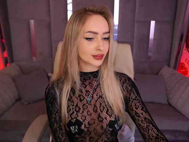 CandyGraces webcam