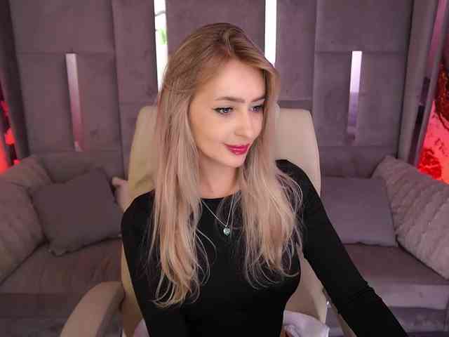 CandyGraces webcam