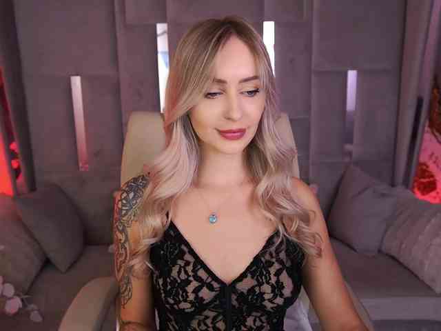 CandyGraces webcam