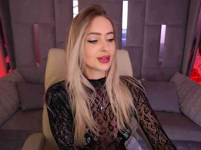 CandyGraces webcam
