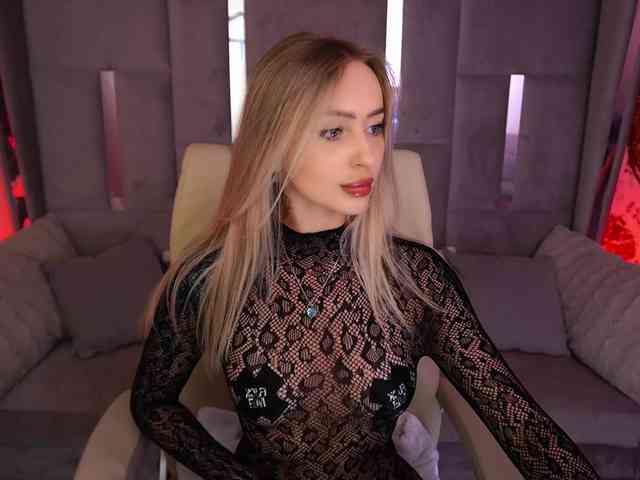 CandyGraces webcam