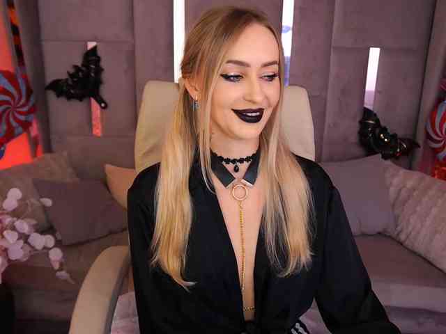 CandyGraces webcam