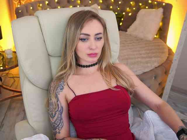 CandyGraces webcam