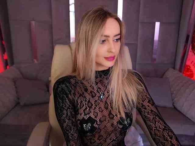 CandyGraces webcam