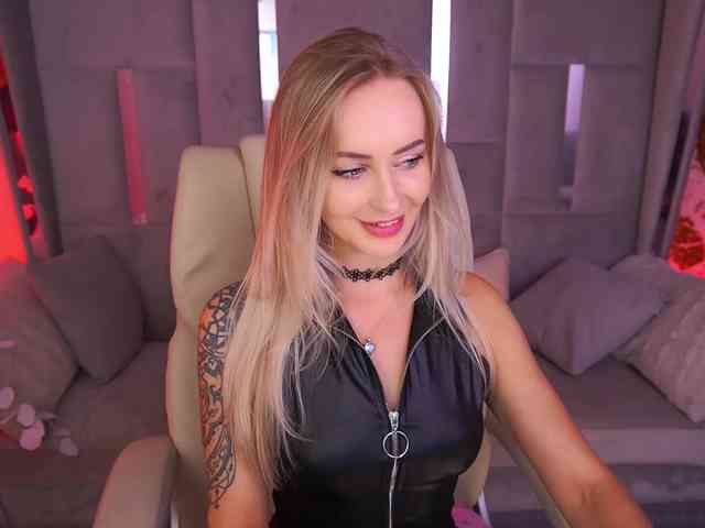CandyGraces webcam