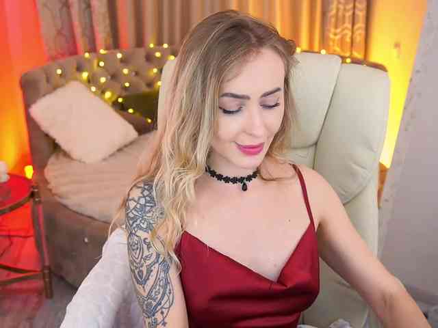 CandyGraces webcam