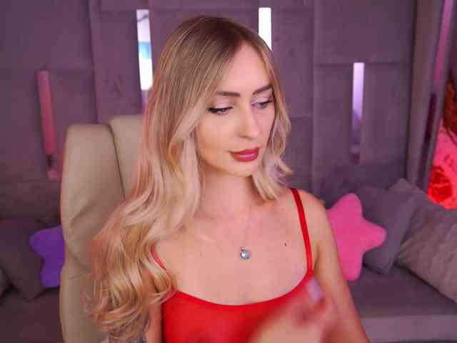 CandyGraces webcam
