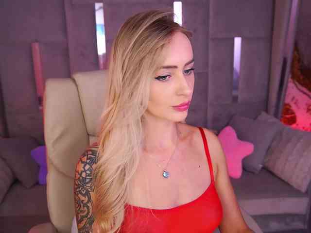 CandyGraces webcam