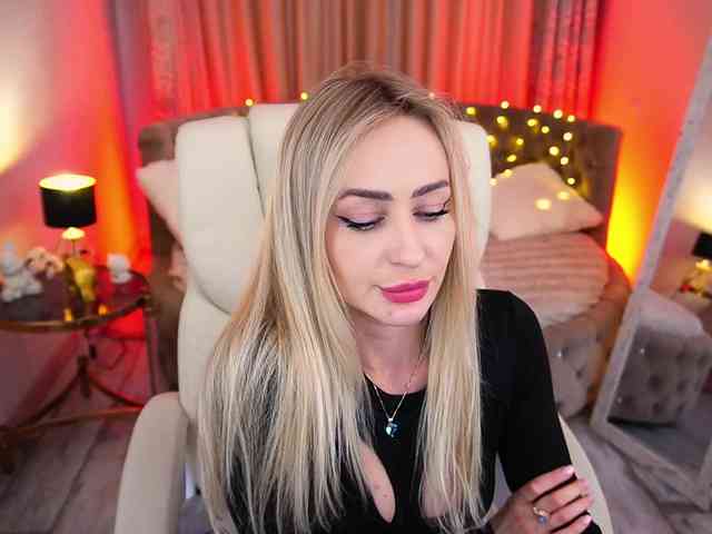 CandyGraces webcam