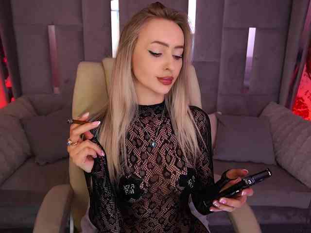 CandyGraces webcam