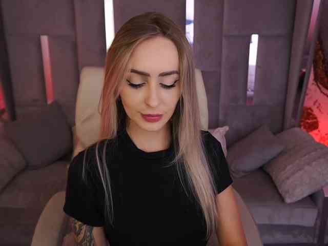 CandyGraces webcam