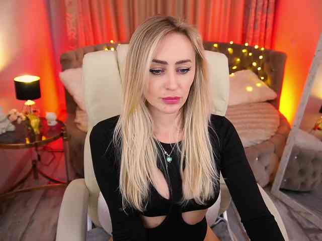 CandyGraces webcam
