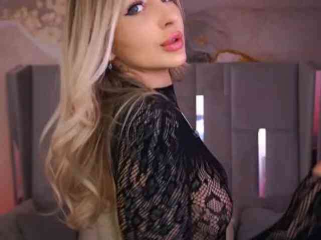 CandyGraces webcam