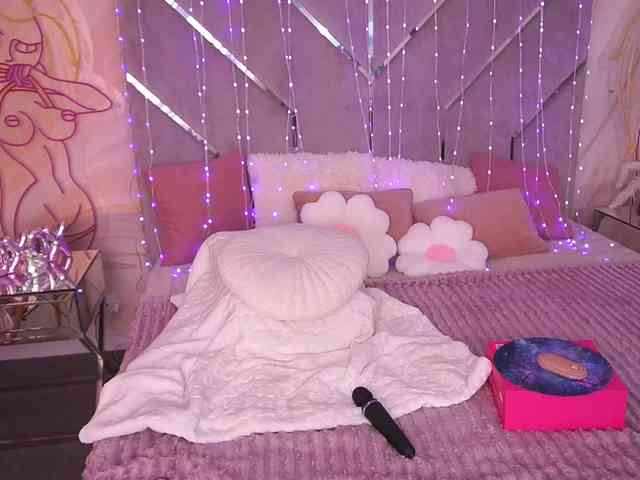 CandyGraces webcam