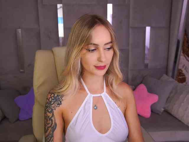 CandyGraces webcam