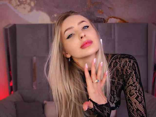 CandyGraces webcam