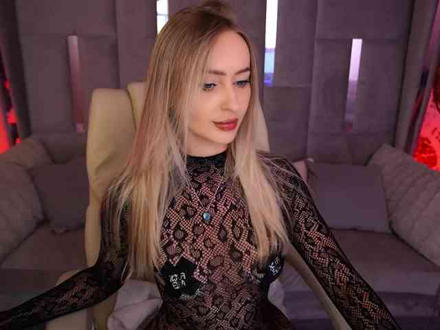 CandyGraces webcam