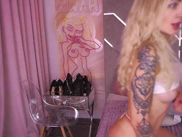 CandyGraces webcam