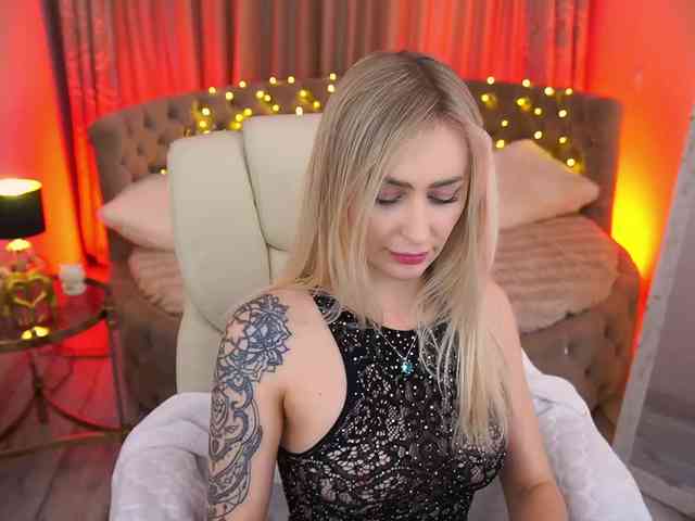 CandyGraces webcam