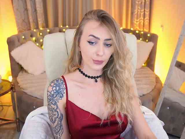 CandyGraces webcam