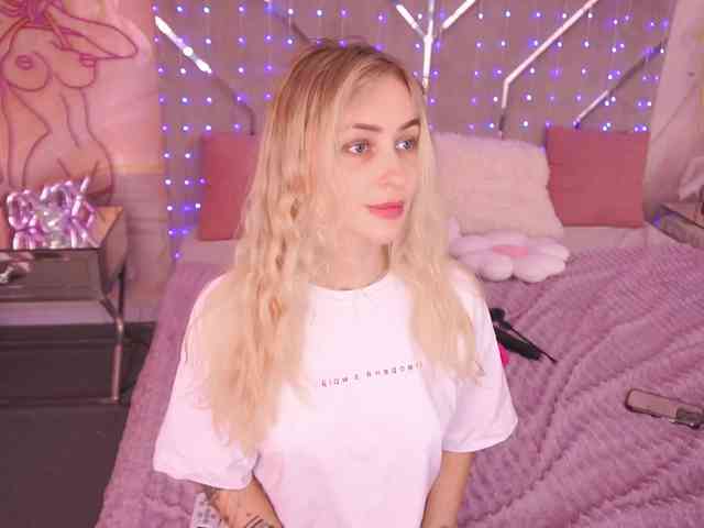CandyGraces webcam