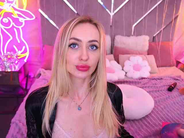 CandyGraces webcam
