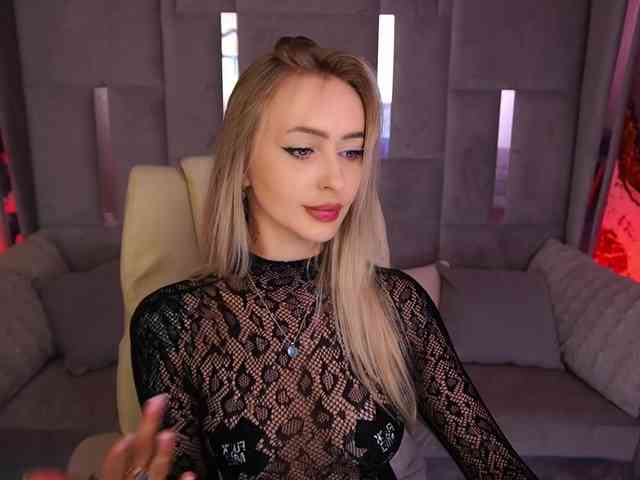 CandyGraces webcam