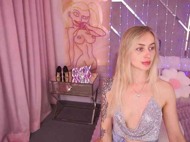 CandyGraces webcam