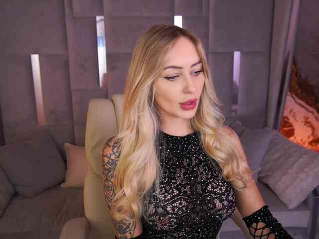 CandyGraces webcam