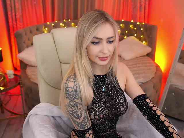 CandyGraces webcam