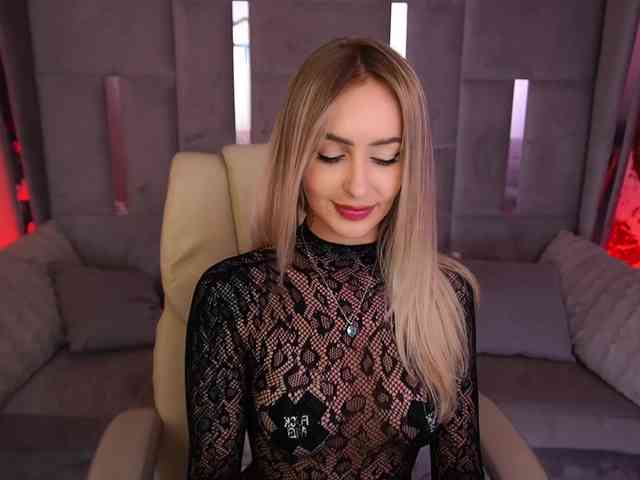 CandyGraces webcam