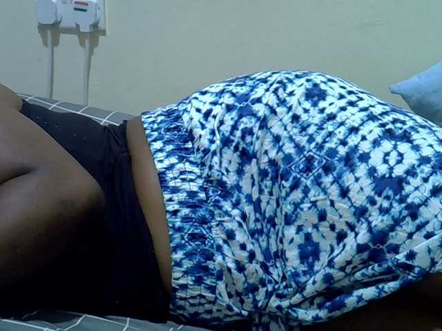 sweetval1 live cam on BongaCams