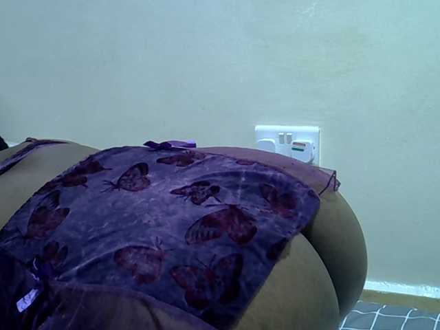 sweetval1 live cam on BongaCams