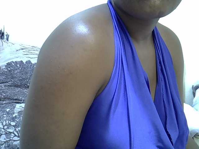 sweetval1 live cam on BongaCams