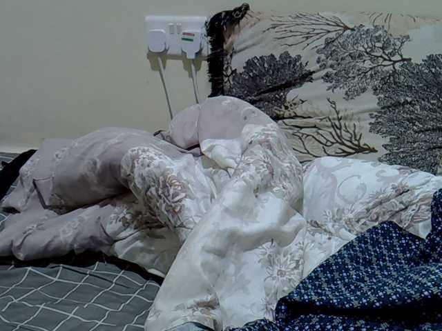 sweetval1 live cam on BongaCams