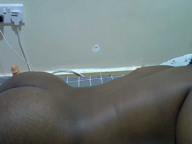 sweetval1 live cam on BongaCams